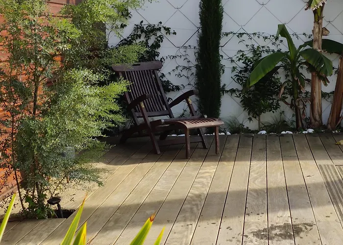 Feriehus Maison Independante Avec Piscine Et Jardin A Merignac, A 15 Min Du Centre De Bordeaux